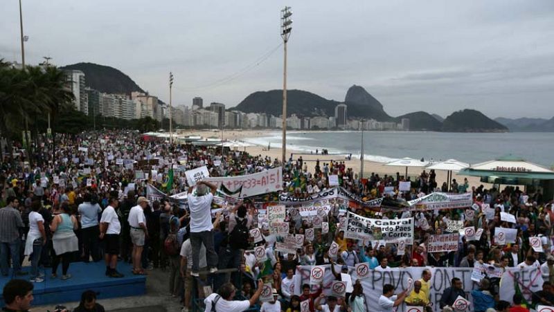 La presidenta de Brasil tiene previsto reunirse con los 27 gobernadores del país 