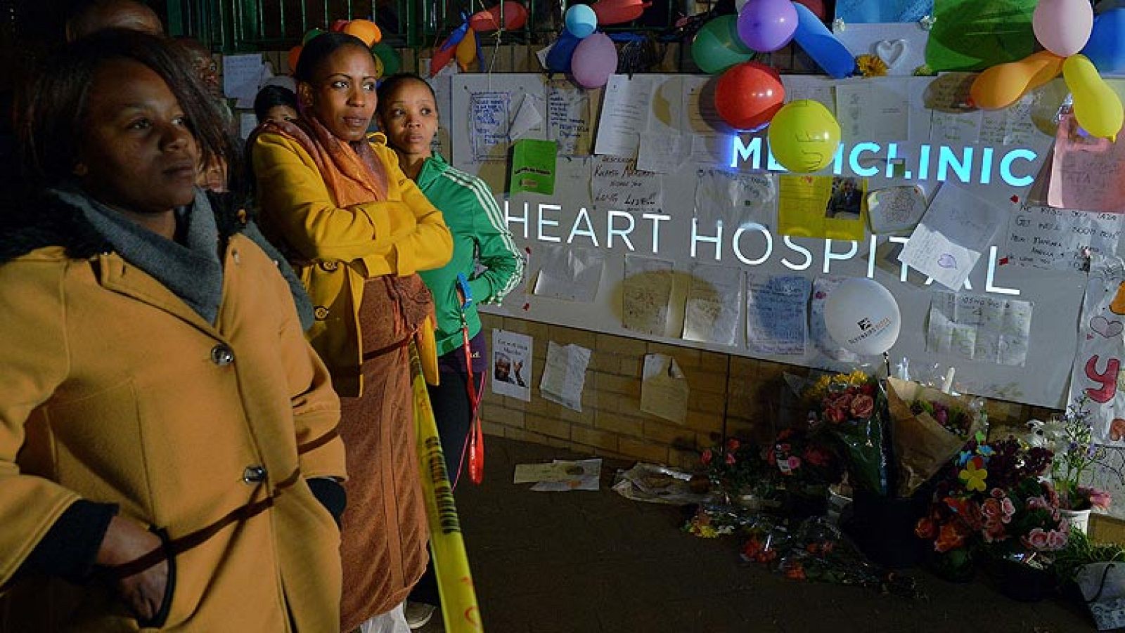 Mandela pasa su tercer día de hospitalización en estado crítico