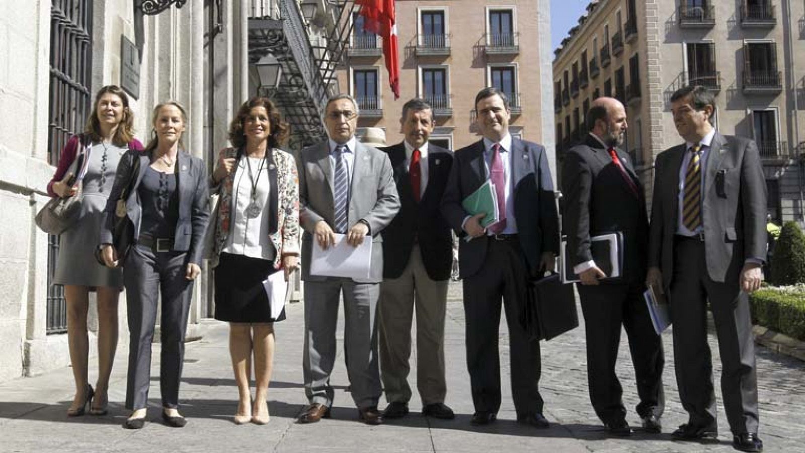 Informativo de Madrid: La Comunidad de Madrid en 4'- 25/06/13 | RTVE Play