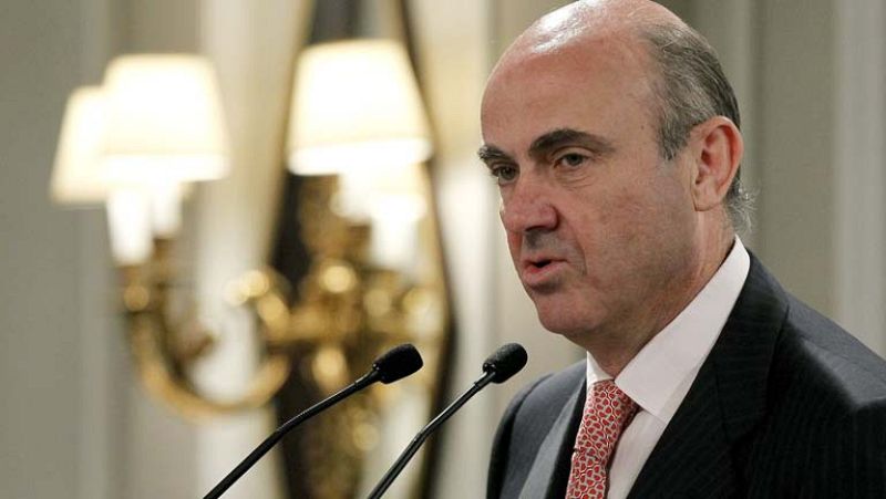 Luis de Guindos dice que los próximos datos de la EPA serán mejores que los del trimestre pasado 
