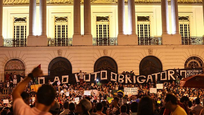 Telediario 1 - Pactos presidenta Brasil
