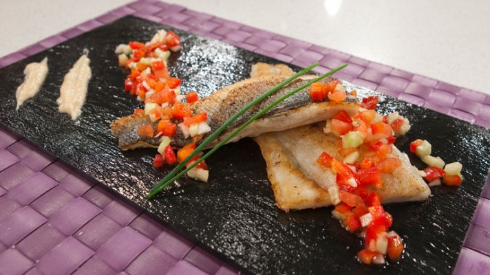 Lubina a la plancha con verduras 