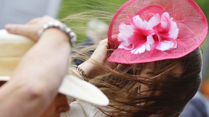 El tiempo - Viento fuerte en el Estrecho