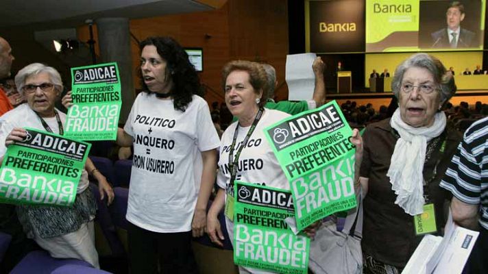 Protestas en la junta de Bankia