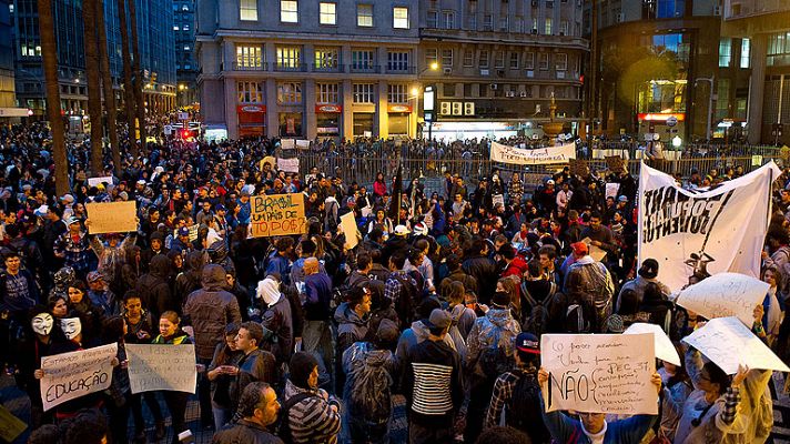 Telediario 1 - Brasil analiza la propuesta de Dilma Rousseff