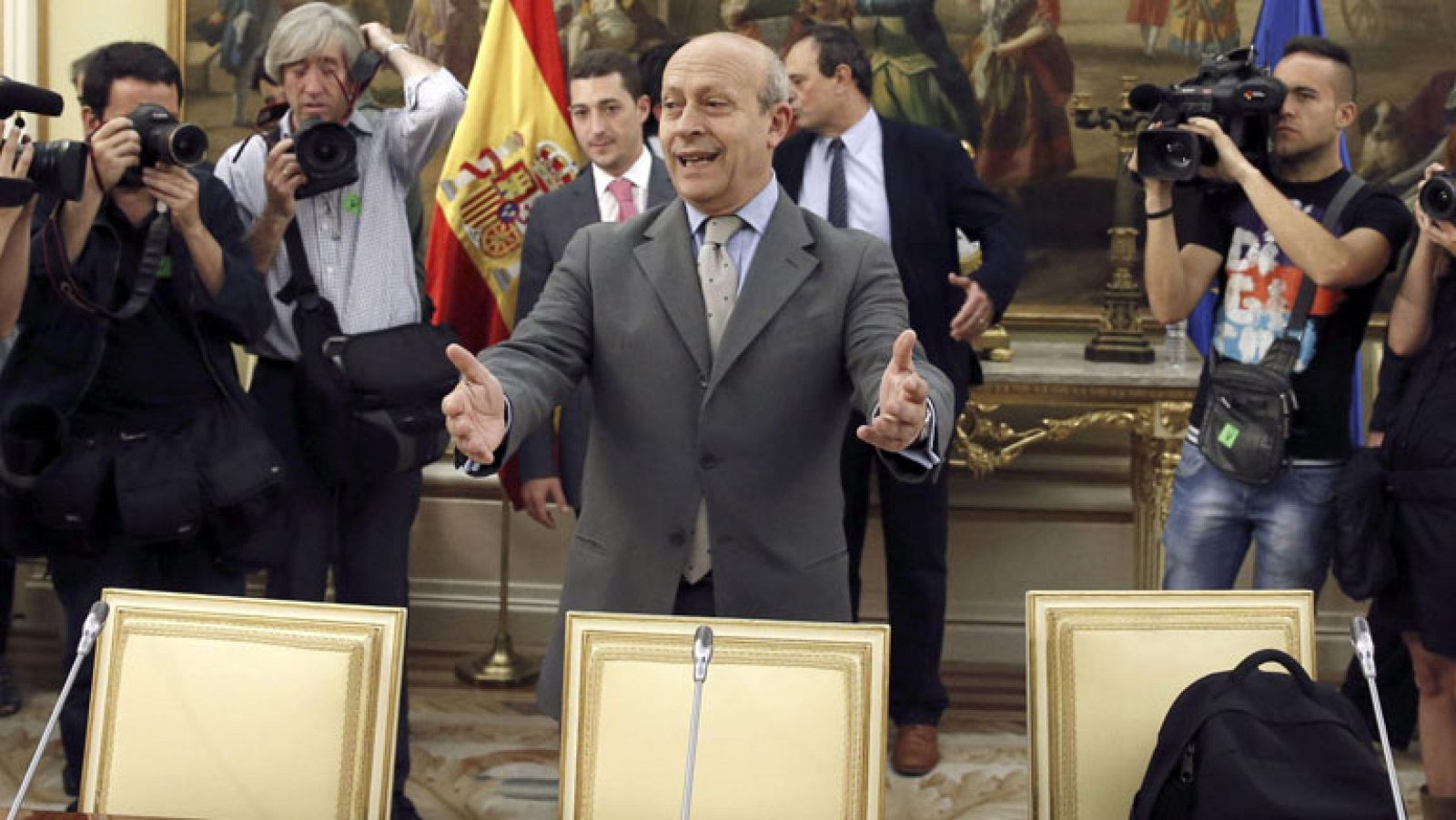 Wert reconsidera la subida de la nota para las becas universitarias | Ver