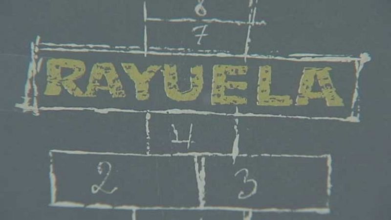 Una exposición recuerda la obra cumbre de Julio Cortázar, "Rayuela"