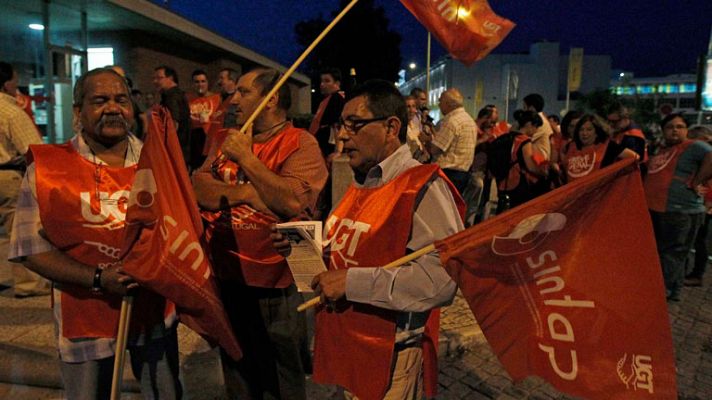 Portugal vive su cuarta huelga general contra los recortes impuestos por el rescate europeo