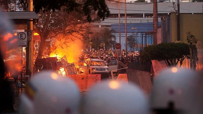 Telediario 1 - Violencia en manifestación Brasil