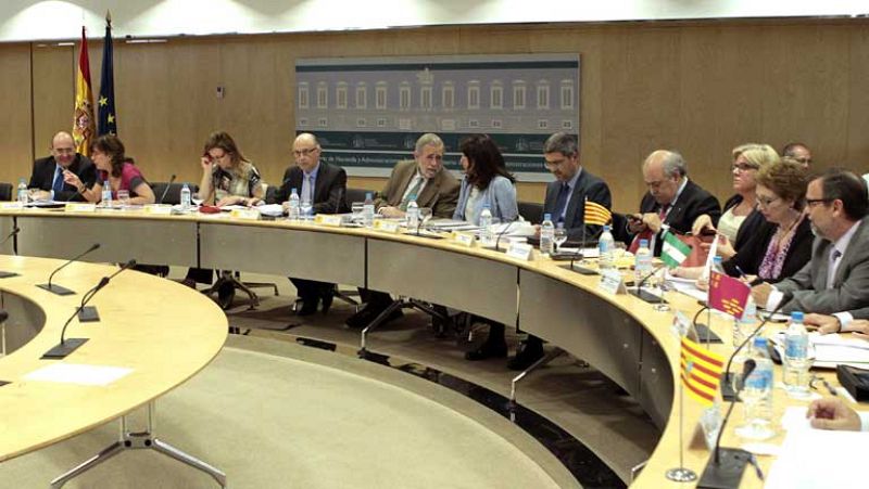 Varias comunidades critican el déficit global del 1,3%