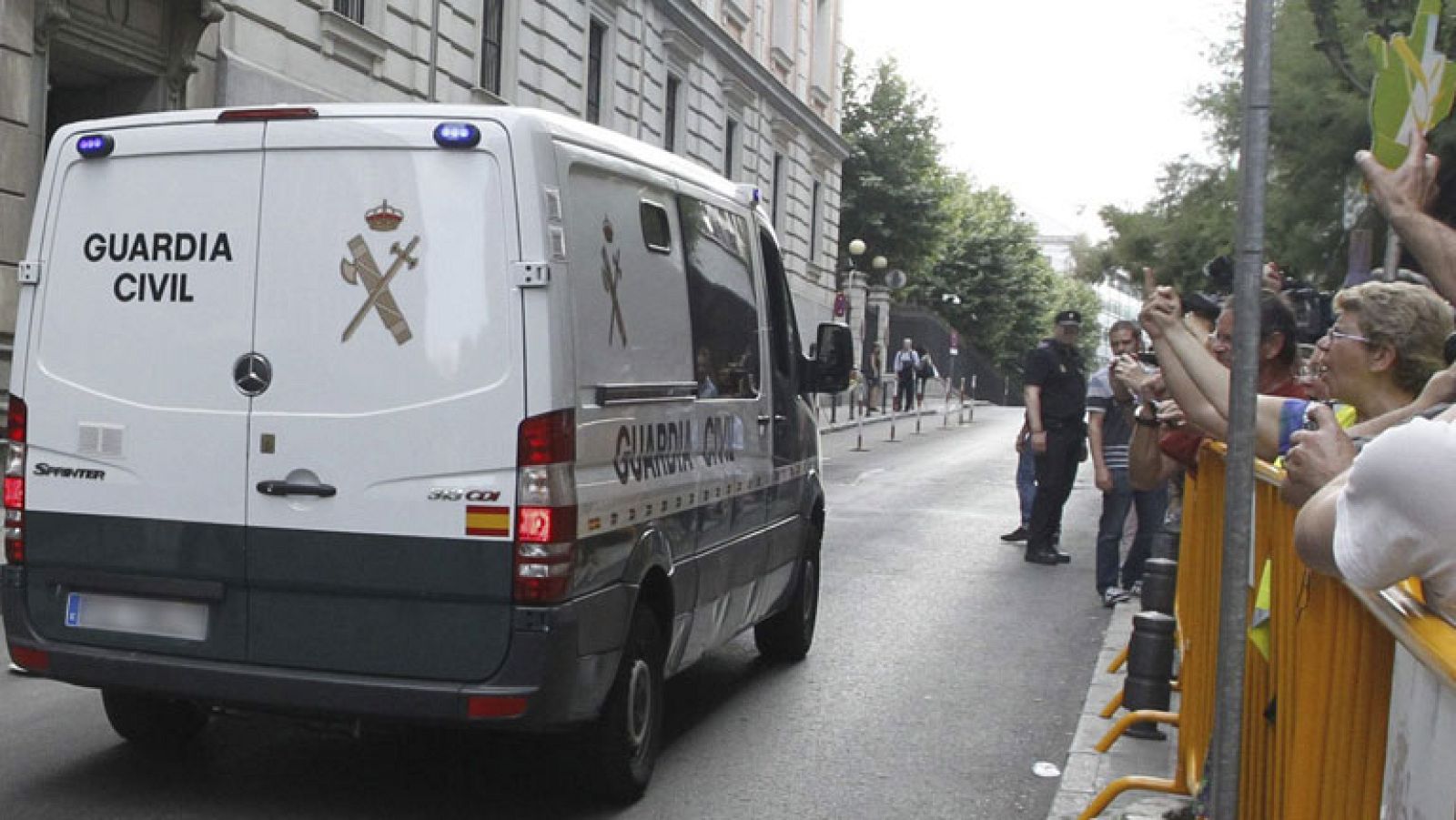 Bárcenas ingresa en la prisión madrileña de Soto del Real - Informativo 24h | Ver