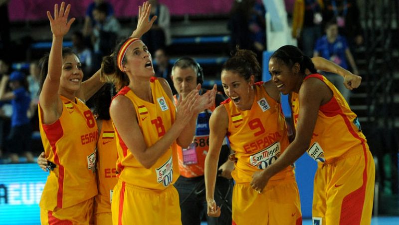 Último minuto de la semifinal, España 88-69 Serbia, del Eurobasket femenino