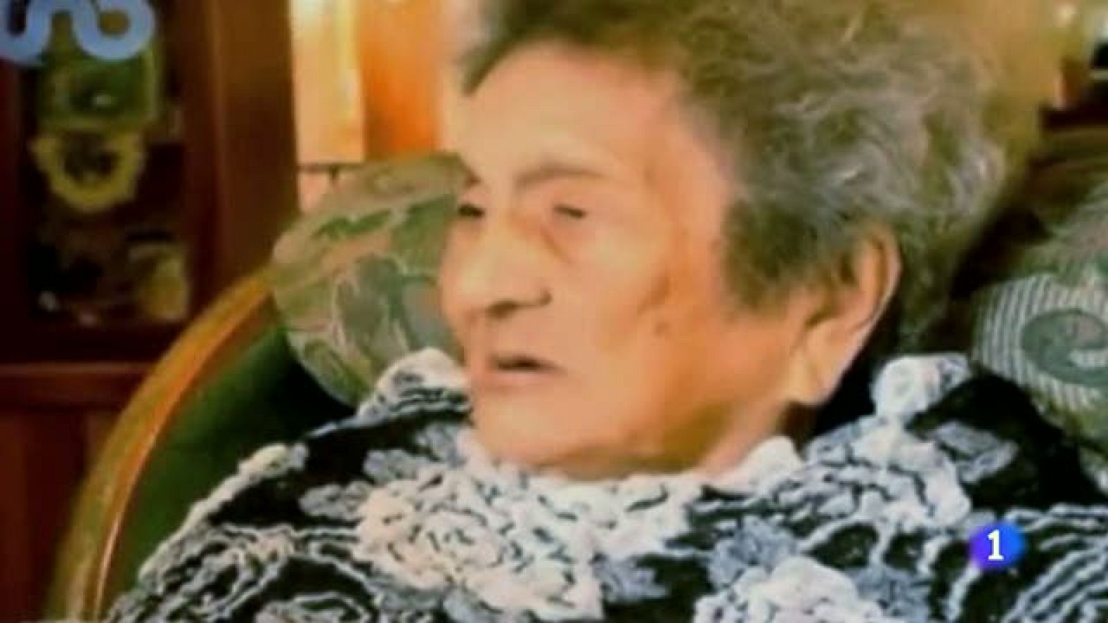 Telediario 1: Una mujer con 100 años consigue el título de primaria | RTVE Play