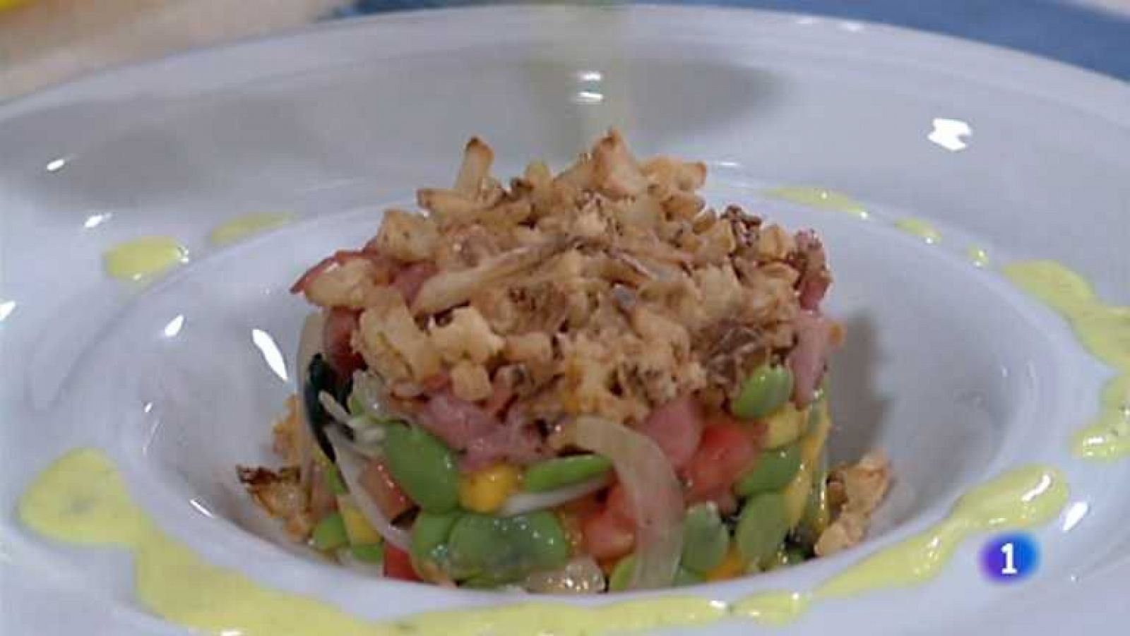 Cocina con Sergio - Ensalada de habas con crujiente de cebolla