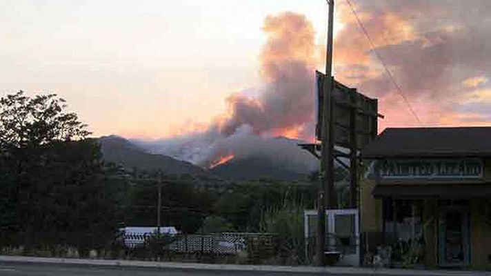 Diecinueve bomberos mueren en un incendio forestal en Arizona 