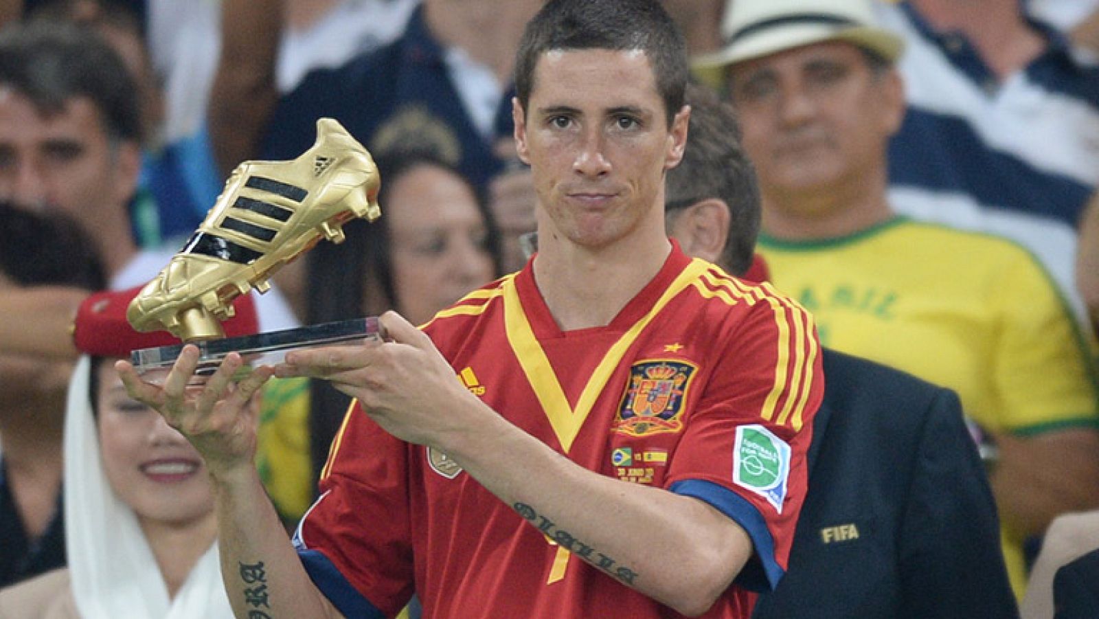 Telediario 1: Torres, bota de oro de la Confederaciones | RTVE Play