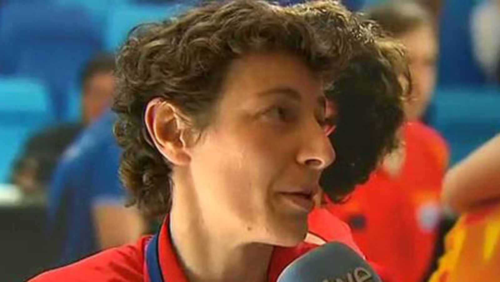 Amaya Valdemora y Elisa Aguilar dicen adiós a la selección española de baloncesto con el oro en el Europeo.