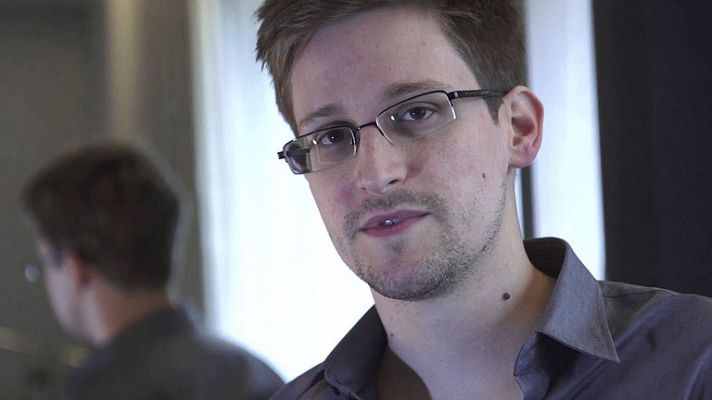 Informativo 24h - Snowden pide asilo en Rusia, según la agencia Interfax