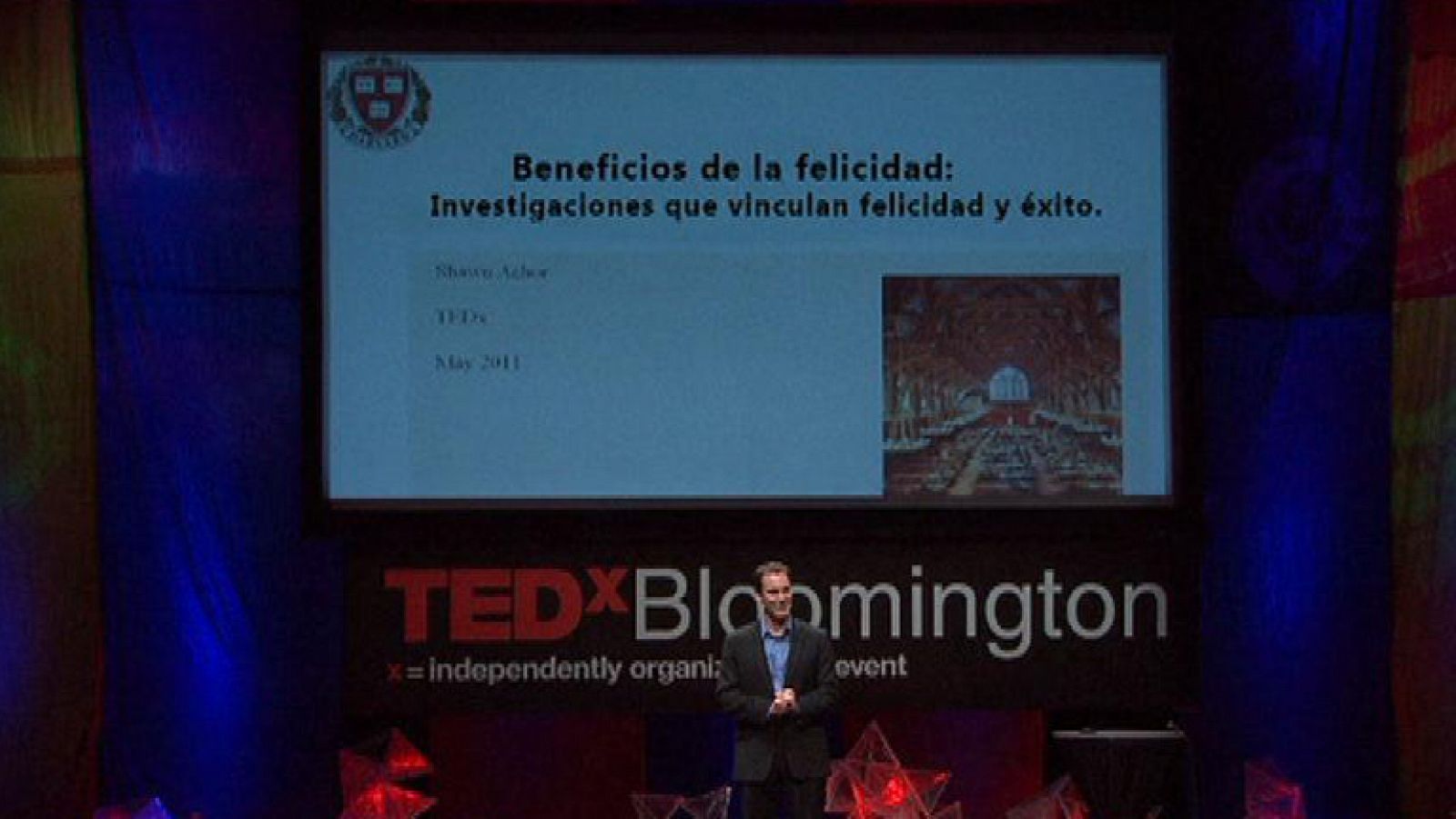 El feliz secreto para trabajar mejor, por Shawn Achor - Buenas ideas TED | Ver