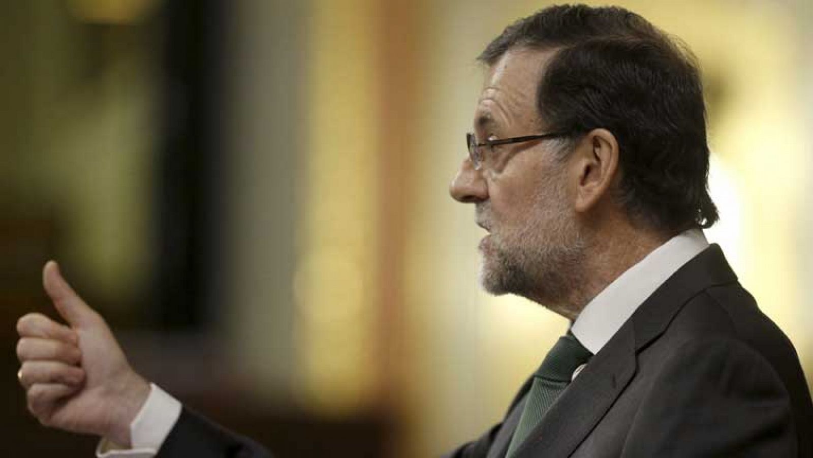Rajoy destaca que baja el paro en el primer semestre