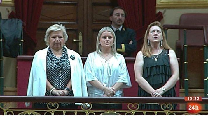 Parlamento - Homenaje a las víctimas