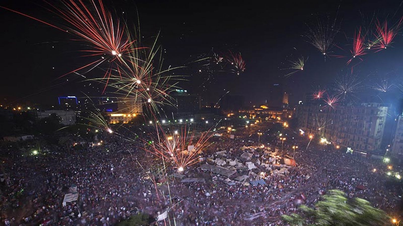 Telediario 1: Tahrir apoya el golpe de Estado  | RTVE Play