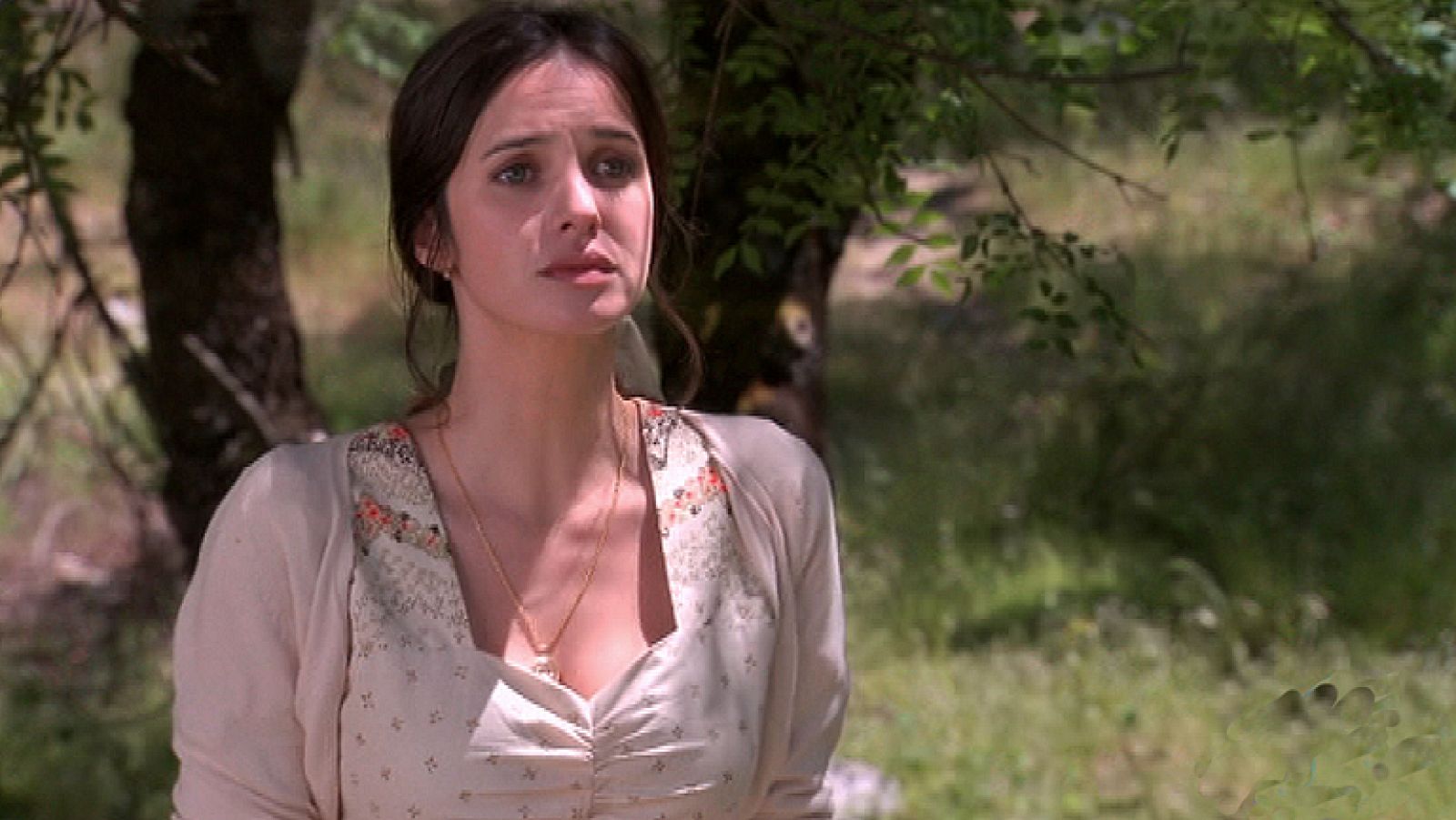 Ángel se lo tiene que pensar...