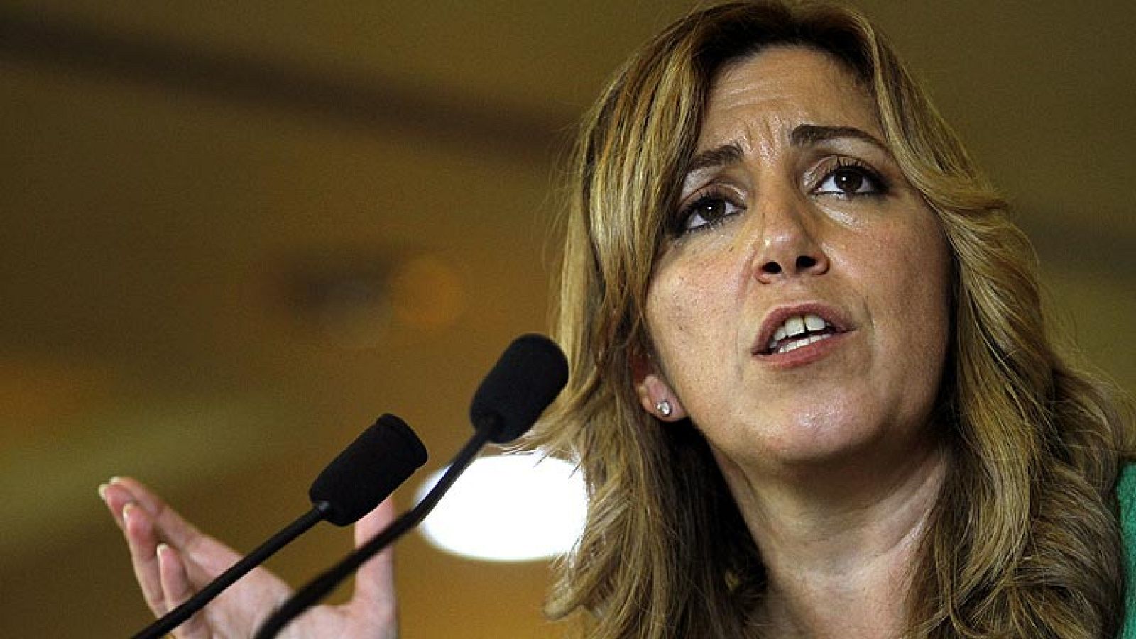 Susana Díaz reclama el apoyo de los socialistas andaluces para "abrir un nuevo tiempo" | Ver