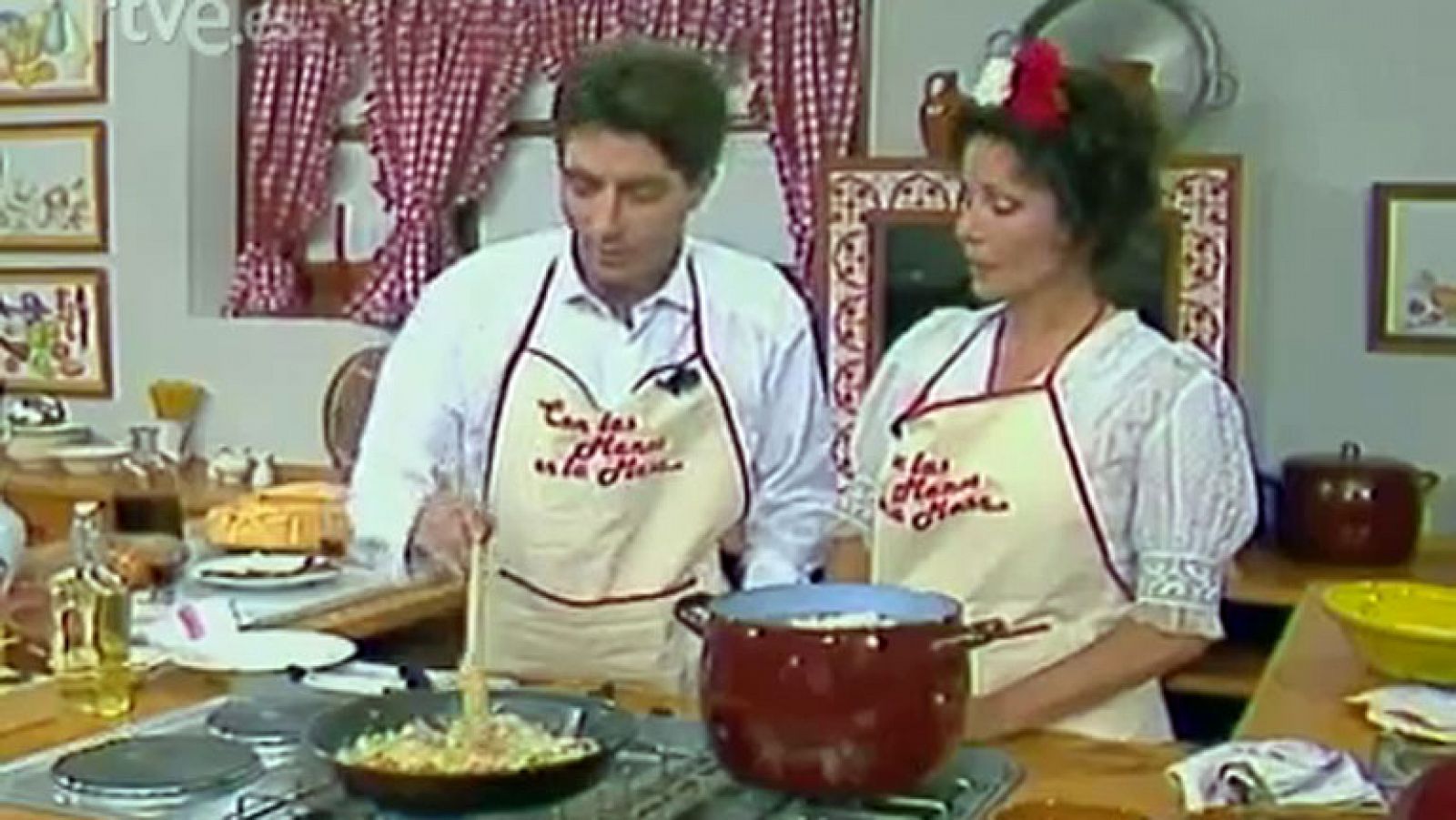 Con las manos en la masa - Elena Santonja cocina con Joaquín Sabina 