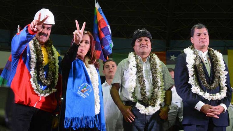 Exigen disculpas públicas a Evo Morales