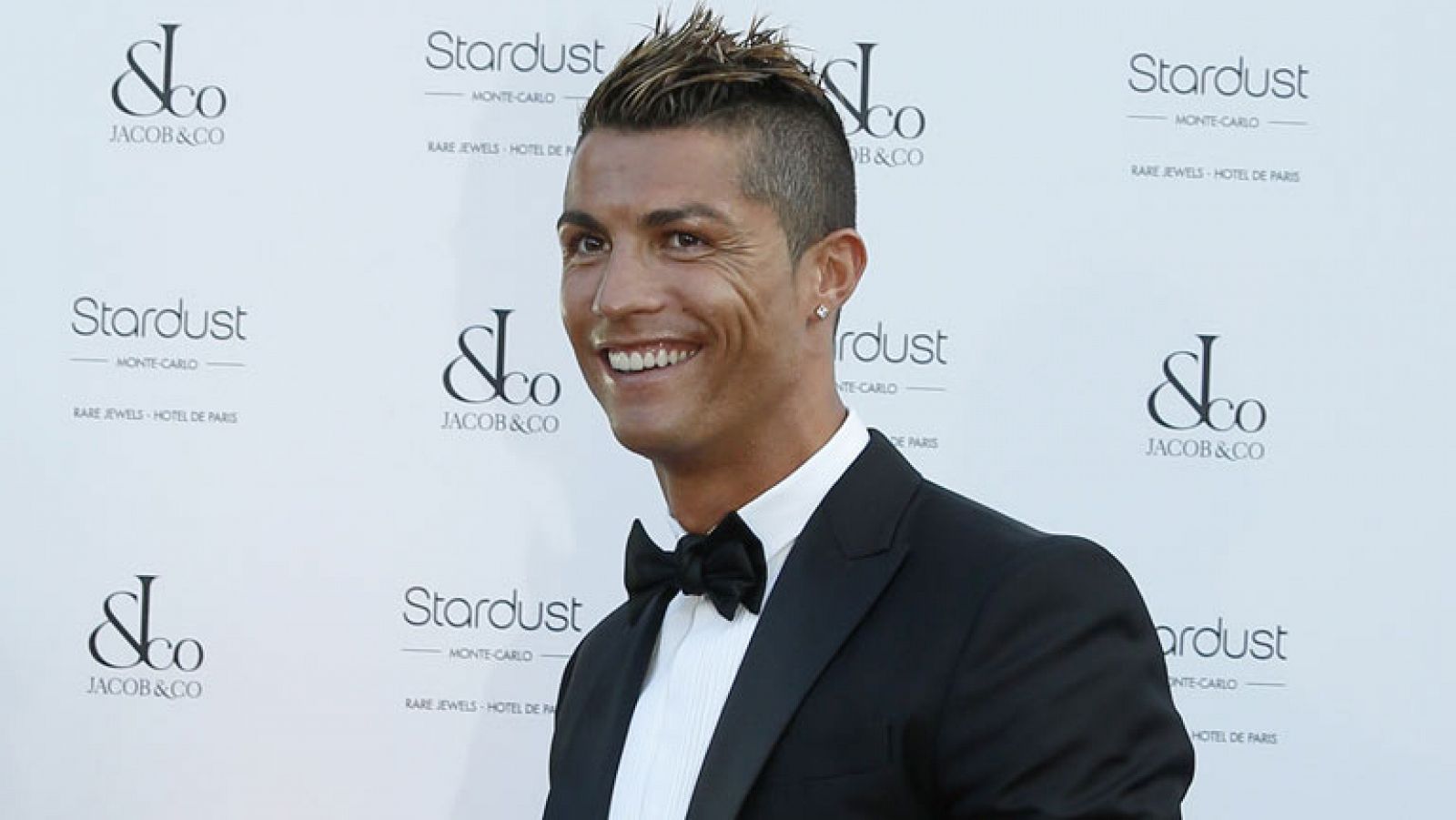 Telediario 1: Cristiano Ronaldo declara su fidelidad al Real Madrid | RTVE Play