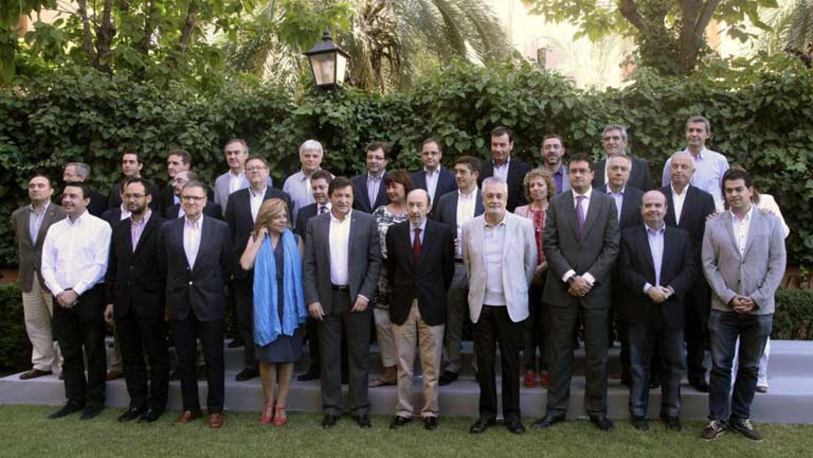 Los barones del PSOE aprueban el nuevo pacto territorial