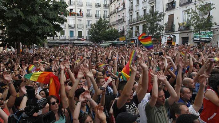Telediario 1 - Fiestas del orgullo gay en Madrid