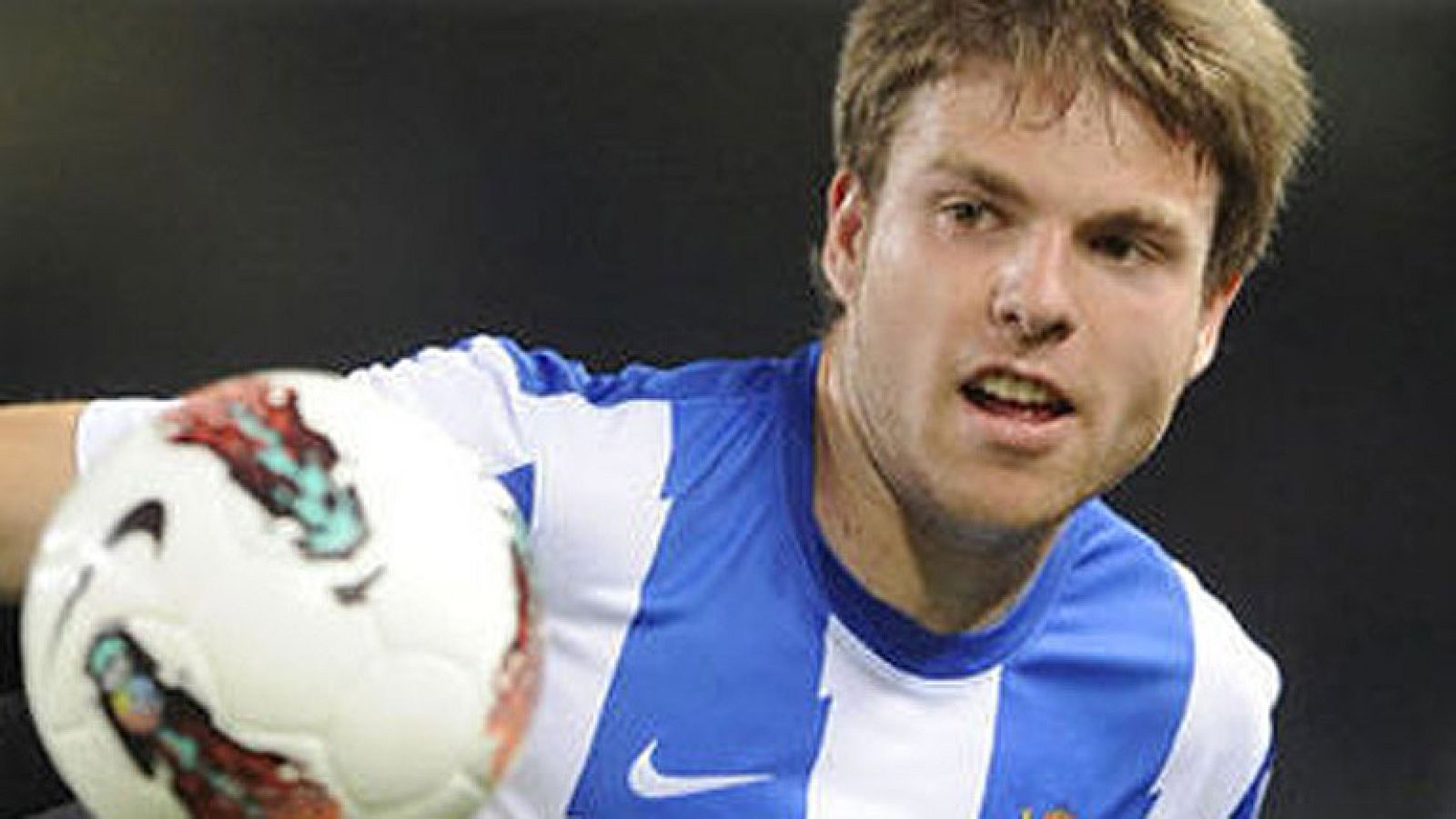 Asier Illarramendi dejará la Real Sociedad para incorporarse al Real Madrid, que le quiere con la plantilla a partir del regreso de sus vacaciones, desde el próximo jueves. Así, el donostiarra seguirá el camino de uno de sus referentes: Xabi Alonso.