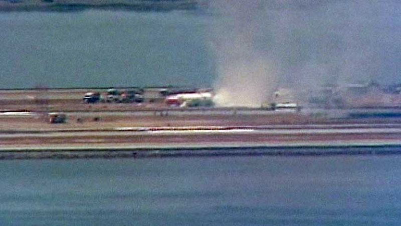 Un Boeing coreano se incendia al aterrizar en el aeropuerto de San Francisco