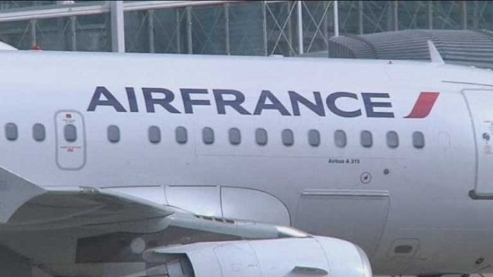 Telediario 1 - Bruni criticada por los franceses