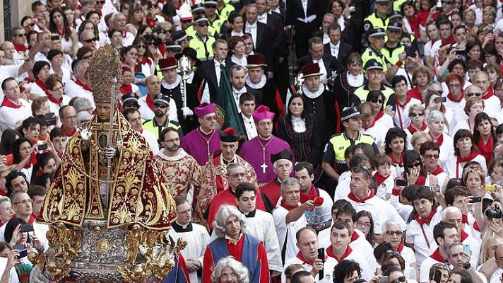 Telediario 1 - San Fermín sale en procesión
