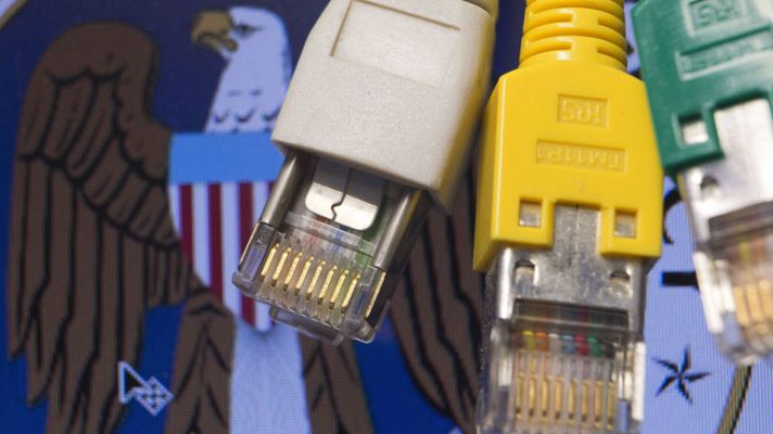 Telediario 1 - UE y EE.UU. empiezan hoy a negociar su acuerdo de libre comercio con cierta desconfianza por el espionaje masivo