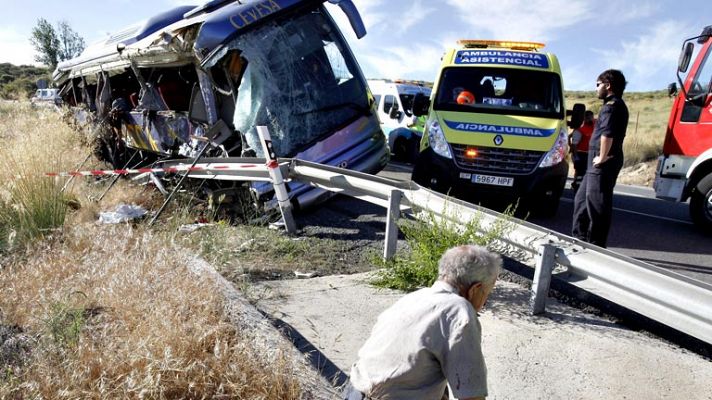 Un accidente de autobús en Ávila deja nueve muertos y cinco heridos graves 