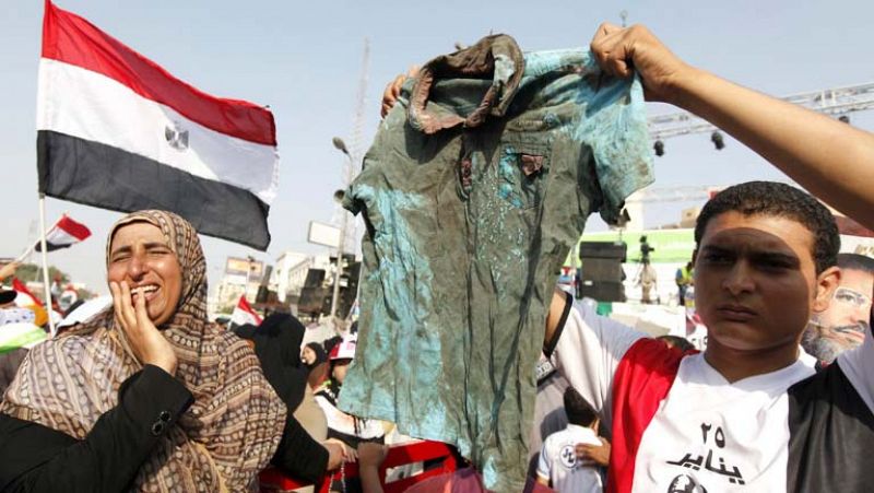 Cruce de acusaciones por las muertes ante la sede de la Guardia Presidencial en Egipto