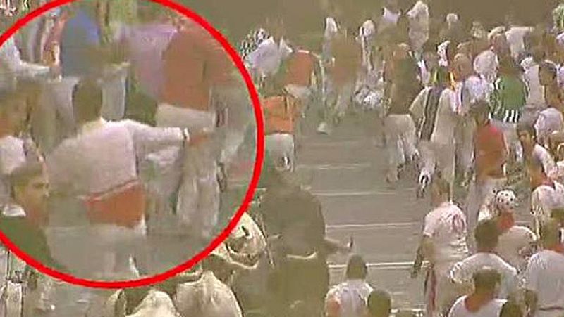 Embestida en la margen izquierda de la calle Mercaderes 