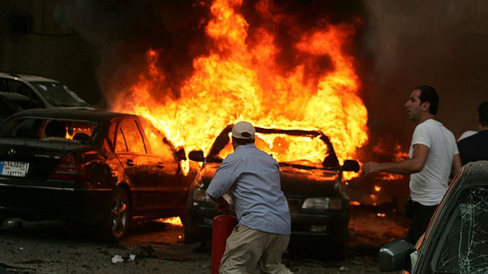 Informativo 24h - Un coche bomba explota en el feudo de Hizbulá en el sur de Beirut