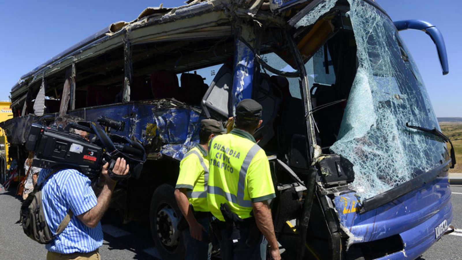 Informativo 24h: El abogado del conductor del autobús siniestrado en Ávila insiste en que su defendido no se quedó dormido | RTVE Play