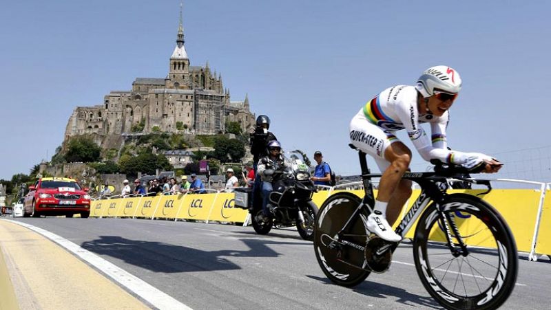 El alemán Tony Martin (Omega) ha recorrido los 35 kilómetros de la contrarreloj en 36:29 minutos, cerca del récord absoluto marcado en 1989 por el estadounidense Greg Lemond. Martin, campeón del mundo contrarreloj, ha volado en una crono prácticament