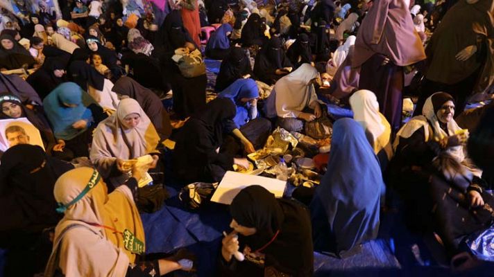 Telediario 1 - Tensión islamista en el ramadán