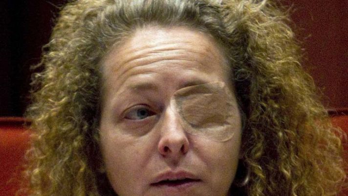 Telediario 1 - Material antidisturbios