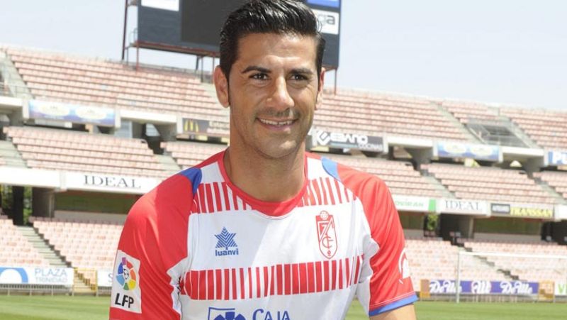 Riki, presentado con el Granada