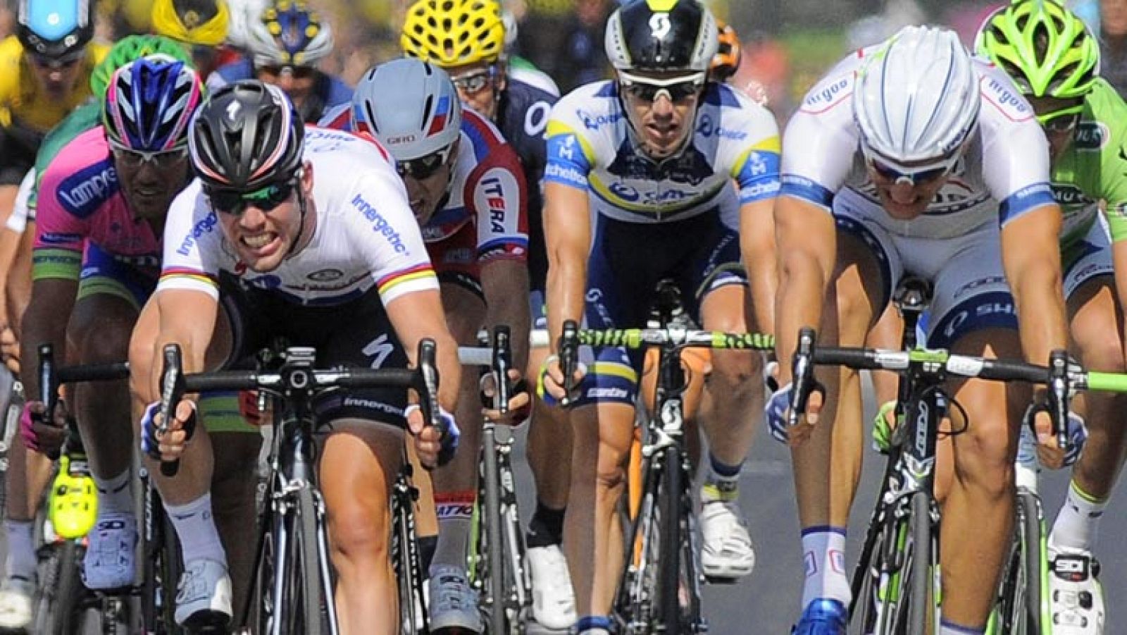 Kittel le gana la partida a Cavendish