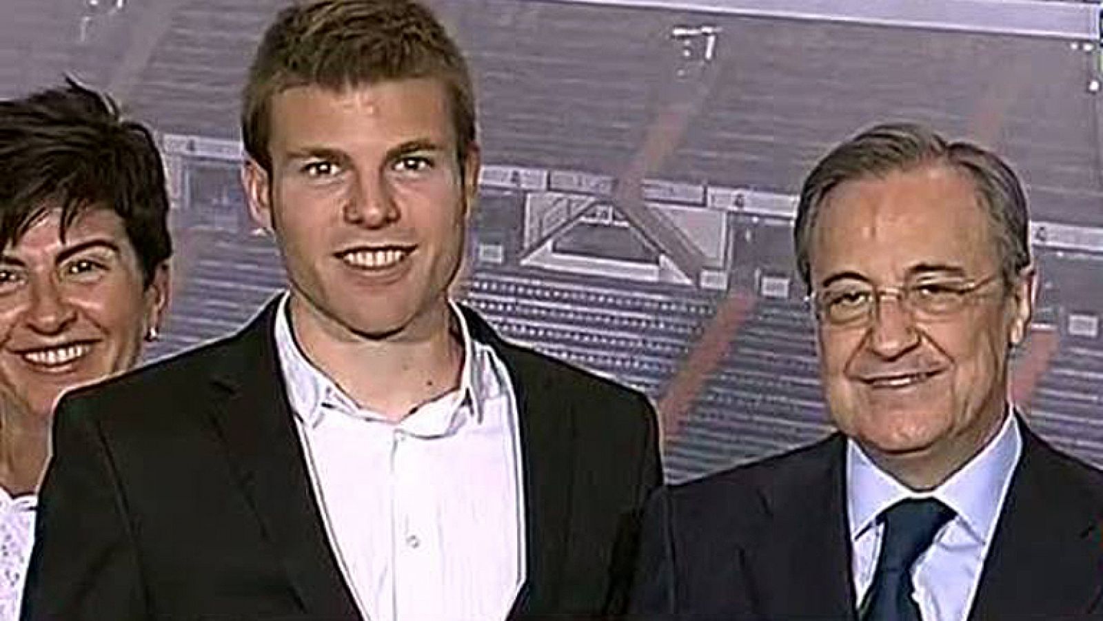 Informativo 24h: Illarramendi, presentado como nuevo jugador del Real Madrid | RTVE Play