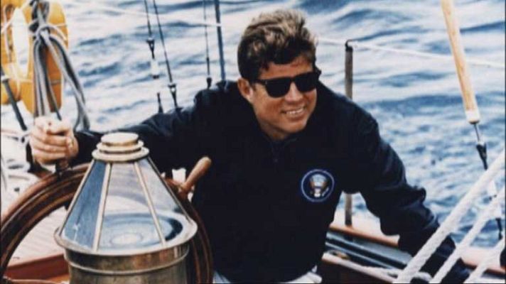 Telediario 1 - Barcelona se llena de veleros